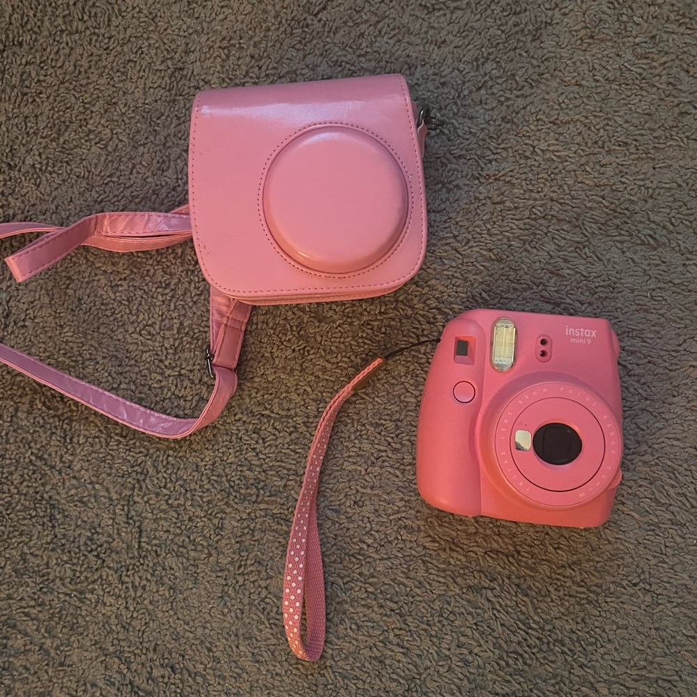 Fujifilm Instax Mini 9 Pink Polaroid Camera with Case